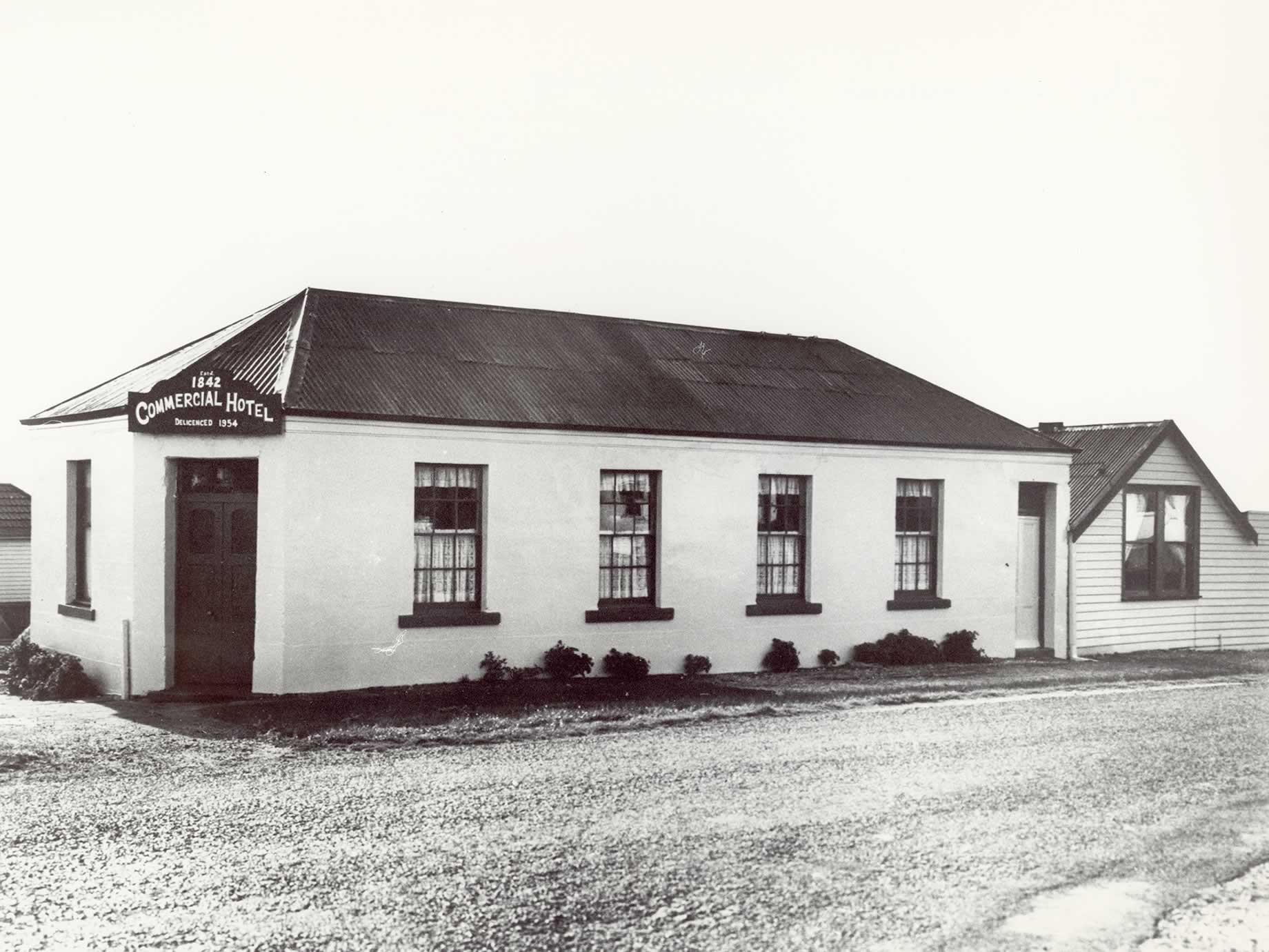 A more modern photo of the Commercial Hotel, now a private residence